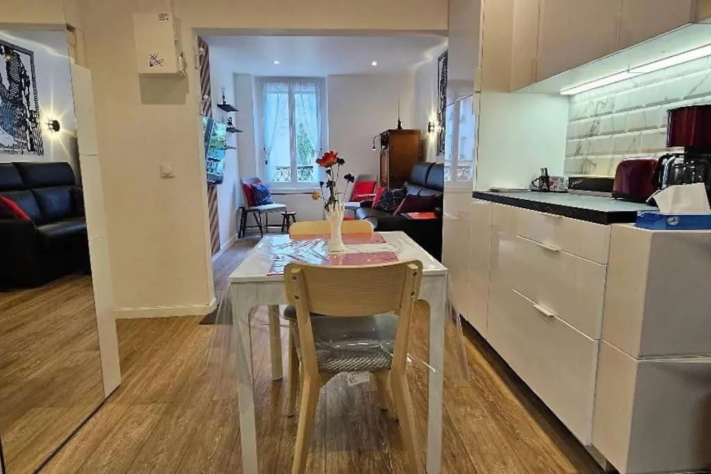 Doorman - Modern & Chic Studio In 17Th Apartment Paris