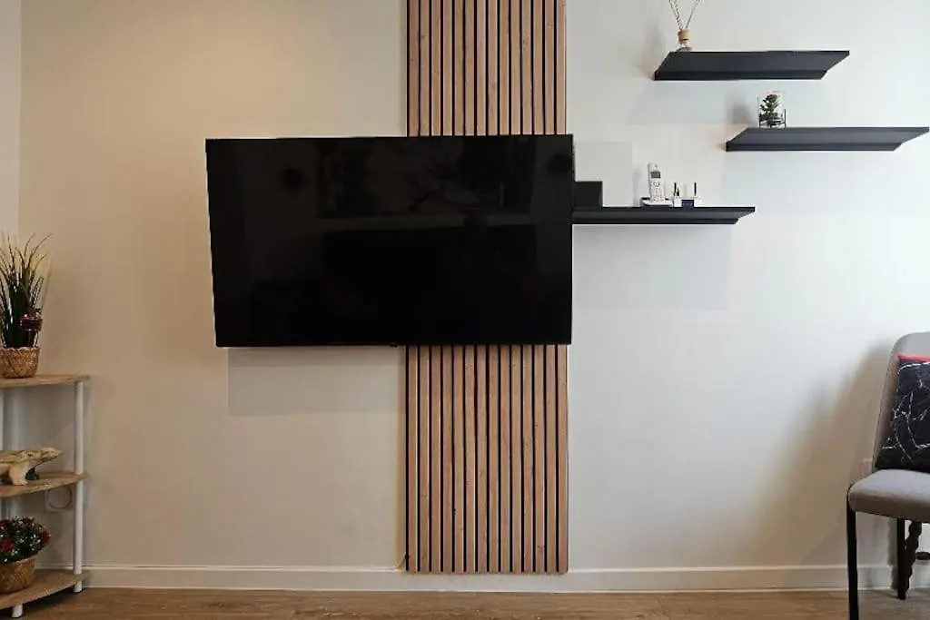 Doorman - Modern & Chic Studio In 17Th Apartment Paris France