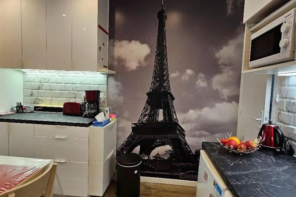 Doorman - Modern & Chic Studio In 17Th Apartment Paris